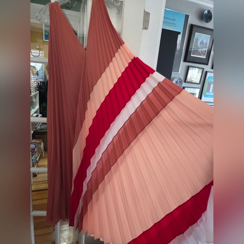Tome V-Neck Coral Pleated Maxi Dress with Colorblock Stripes - Size XL - Picture 9 of 12